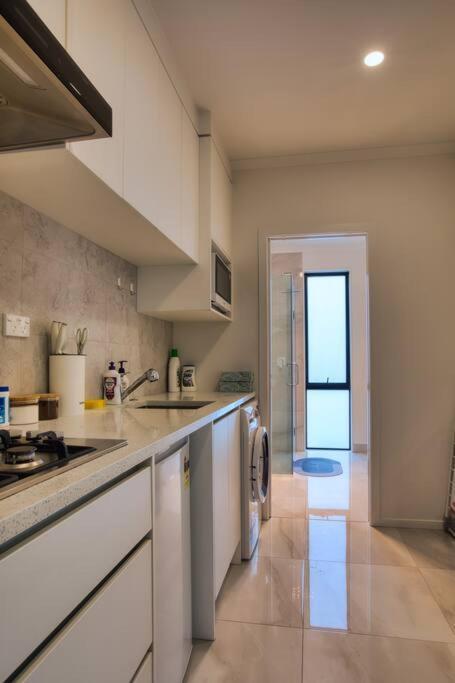 Cozy Retreat On Serene Street Hamilton Esterno foto