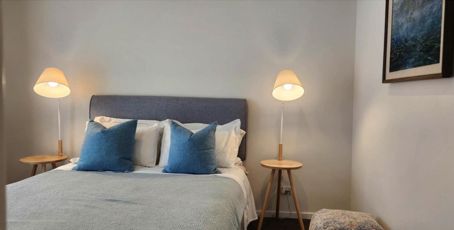 Cozy Retreat On Serene Street Hamilton Esterno foto