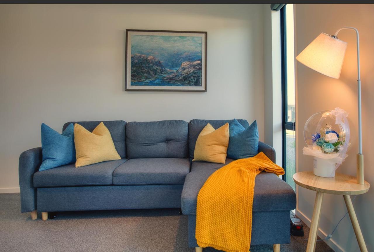 Cozy Retreat On Serene Street Hamilton Esterno foto